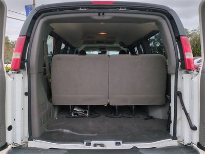 2020 Chevrolet Express Passenger 3500 1LT