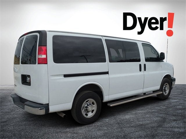 2020 Chevrolet Express Passenger 3500 1LT