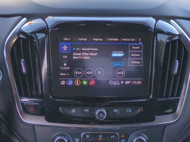 2023 Chevrolet Traverse LT Leather