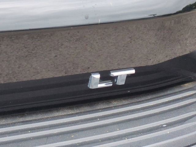 2025 Chevrolet Suburban LT