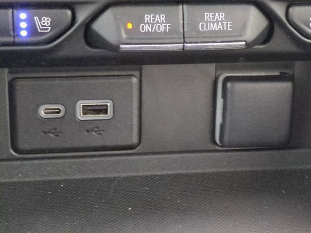 2022 Chevrolet Suburban High Country