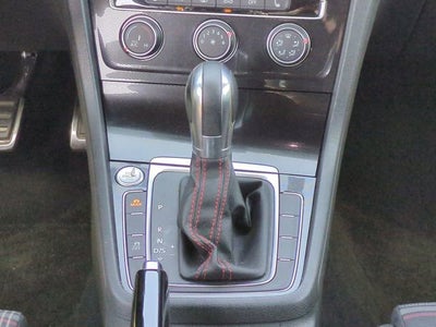 2017 Volkswagen Golf GTI S