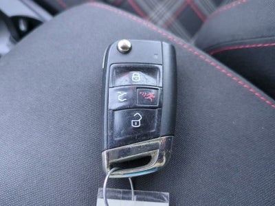 2017 Volkswagen Golf GTI S