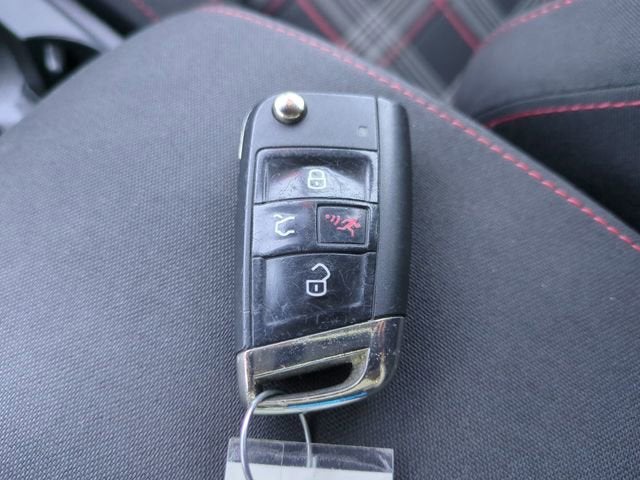 2017 Volkswagen Golf GTI S