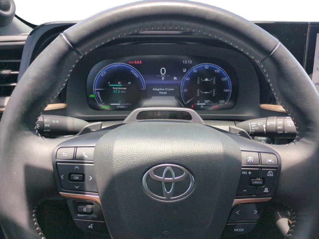 2025 Toyota Crown Signia XLE