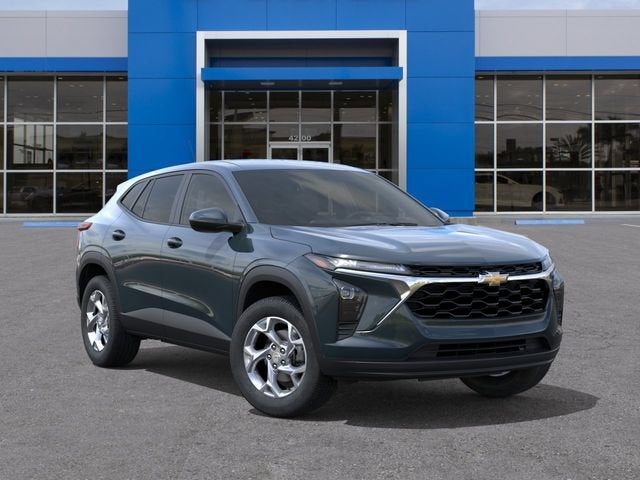 2026 Chevrolet Trax LS - Photo 8