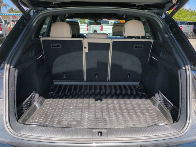 2025 Audi Q5 S line Premium