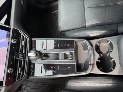 2024 Porsche Macan NA