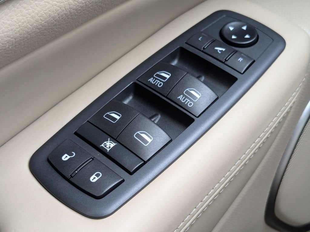 2020 Jeep Grand Cherokee Overland