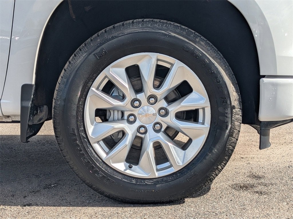 2025 Chevrolet Silverado 1500 Custom