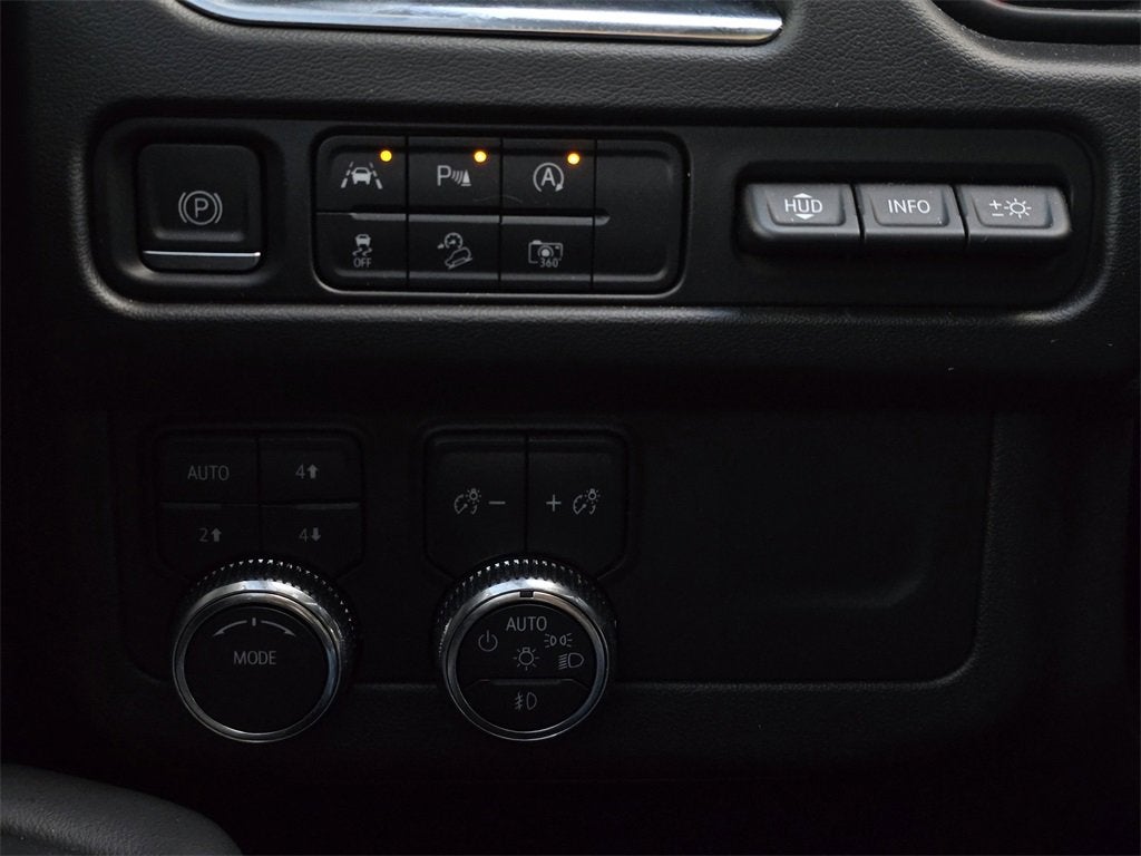 2024 GMC Yukon XL AT4