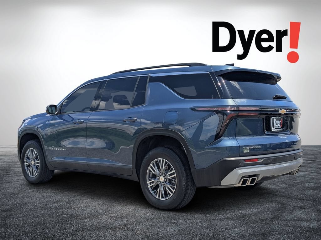 2024 Chevrolet Traverse LT