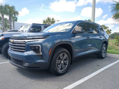 2024 Chevrolet Traverse LT