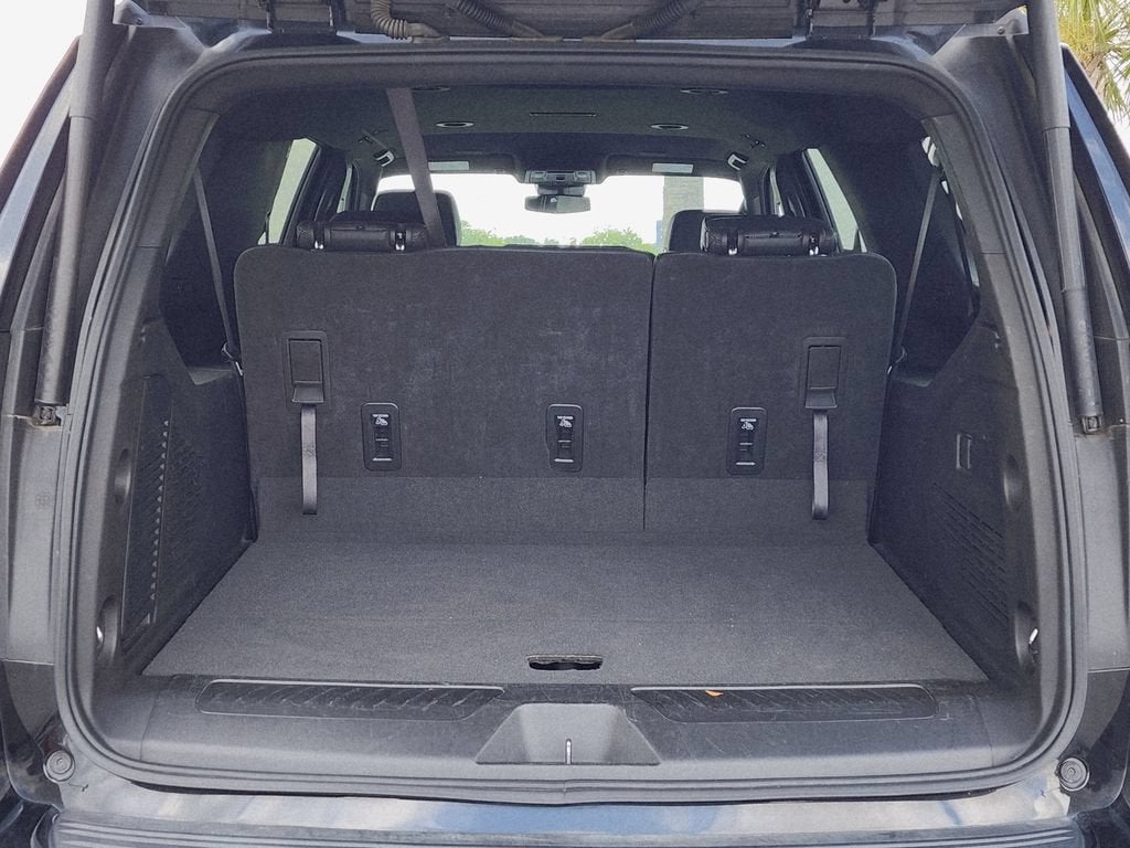 2025 Chevrolet Suburban LT