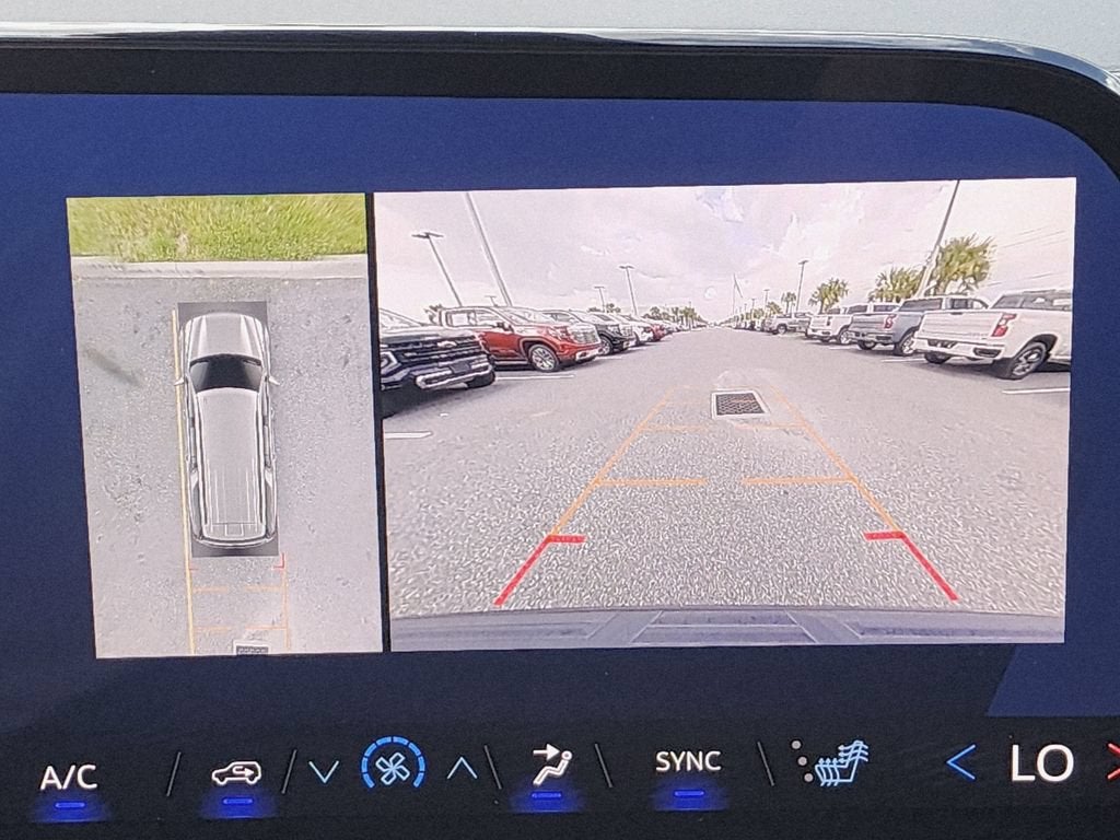 2025 Chevrolet Suburban LT
