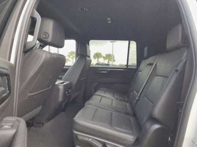 2025 Chevrolet Suburban LT
