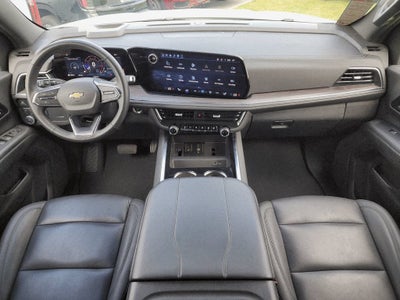 2025 Chevrolet Suburban LT
