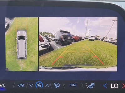 2025 Chevrolet Suburban LT