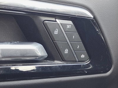 2025 Chevrolet Suburban LT