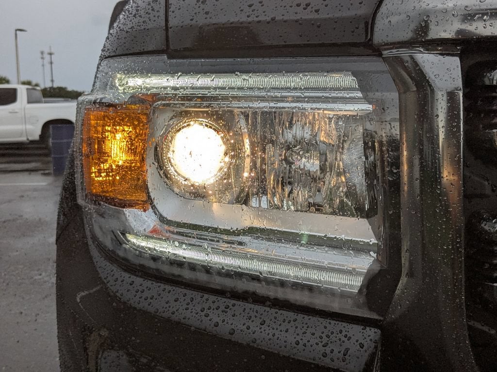 2022 GMC Canyon AT4 - Leather