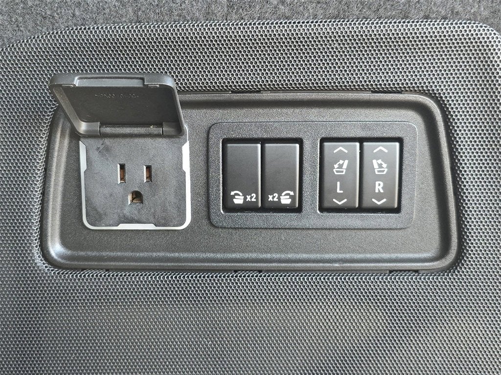 2022 Cadillac Escalade ESV Premium Luxury