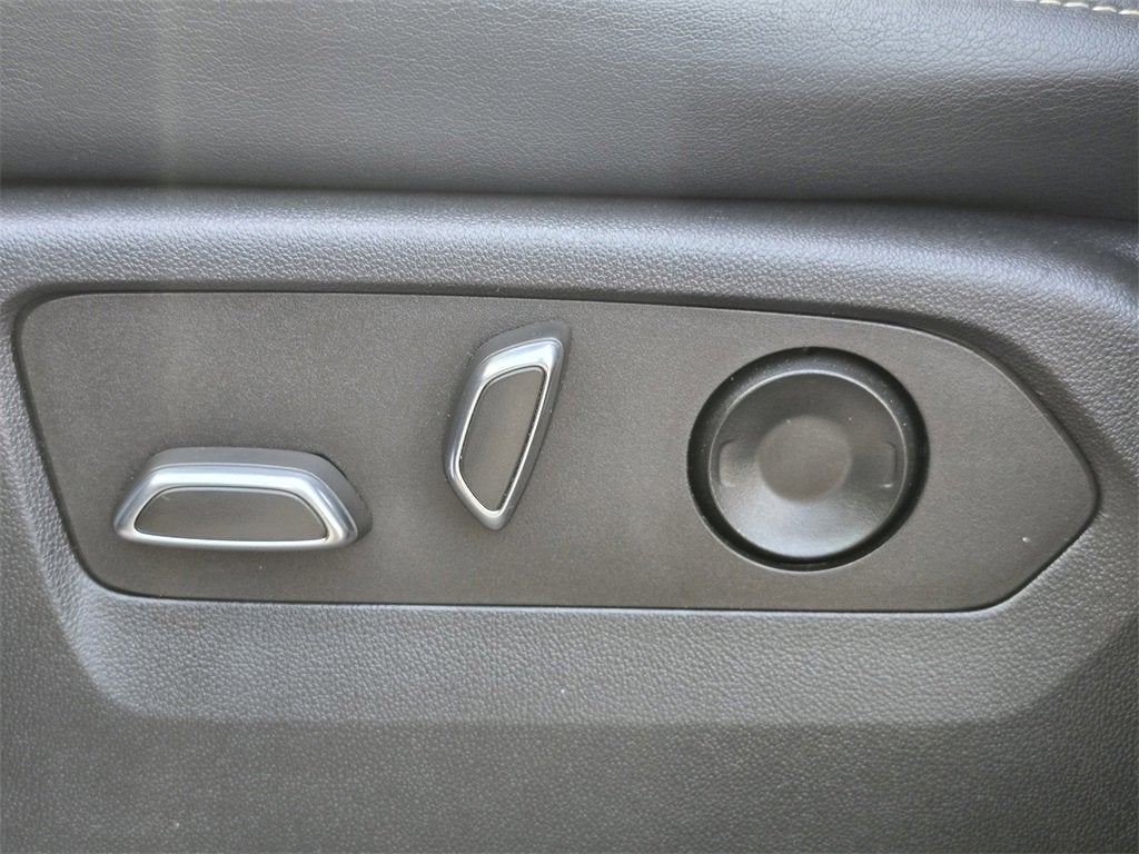 2022 Cadillac Escalade ESV Premium Luxury