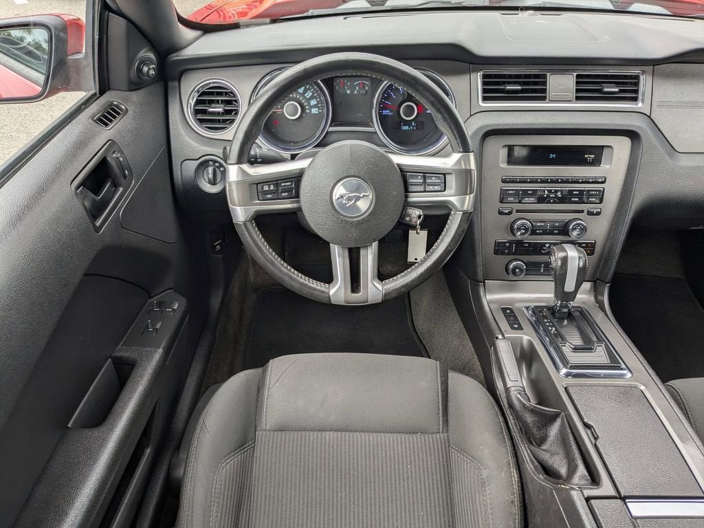 2014 Ford Mustang V6