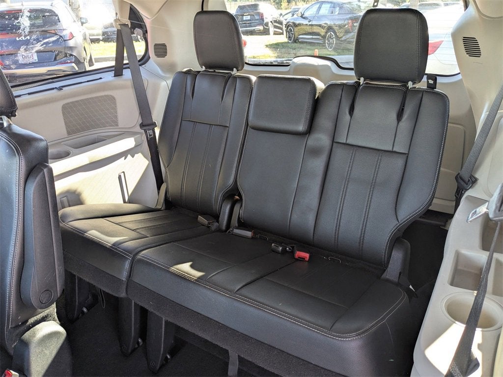 2015 Chrysler Town & Country Touring-L