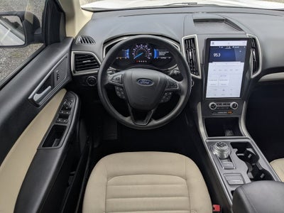 2021 Ford Edge SE