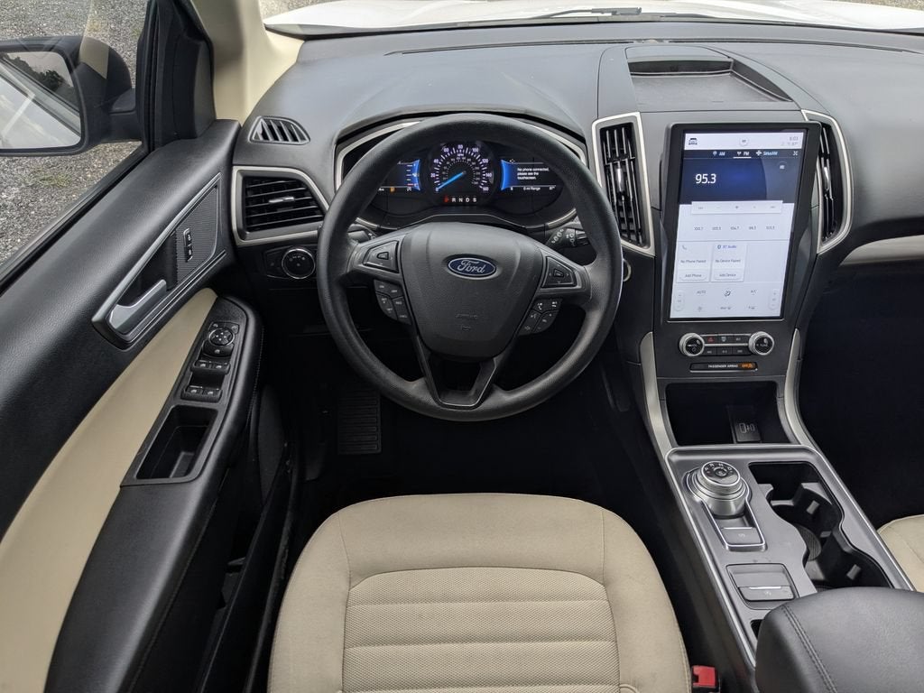 2021 Ford Edge SE