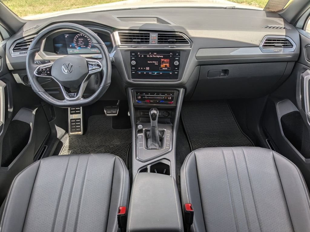 2023 Volkswagen Tiguan SE R-Line Black