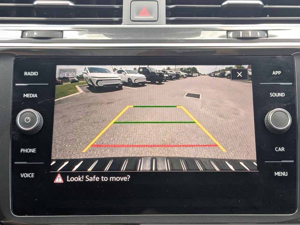 2023 Volkswagen Tiguan SE R-Line Black