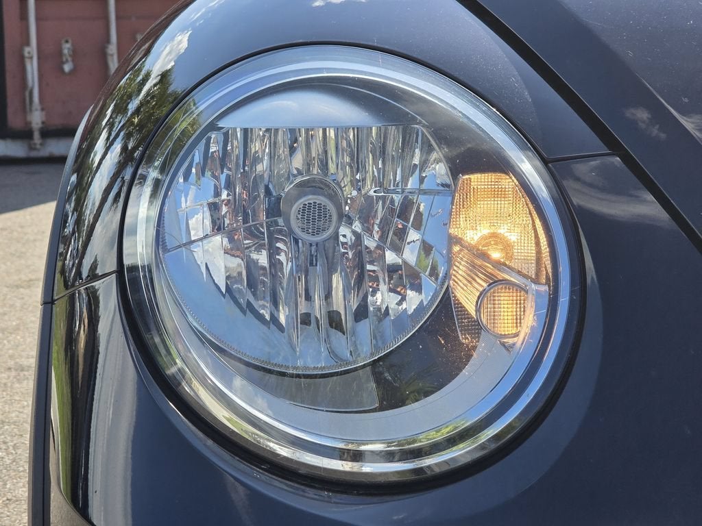 2017 Volkswagen Beetle Convertible 1.8T Dune
