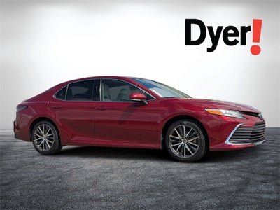 2022 Toyota Camry Hybrid XLE