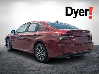 2022 Toyota Camry Hybrid XLE