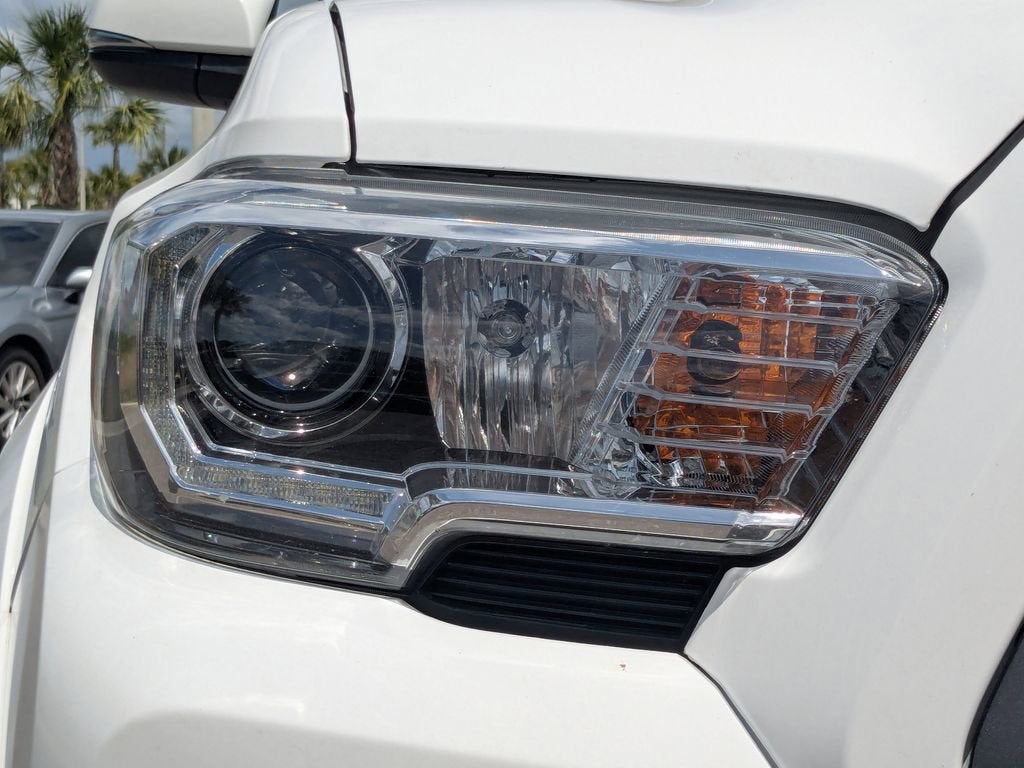 2021 Toyota Tacoma 2WD SR5