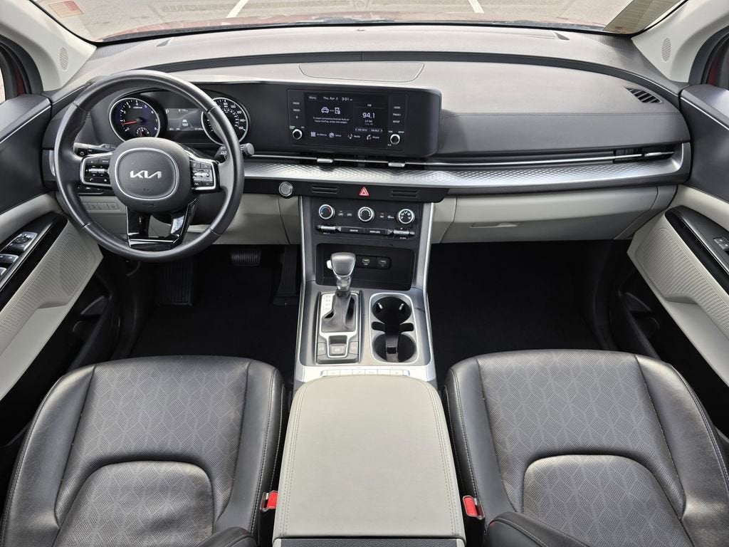 2024 Kia Carnival LX