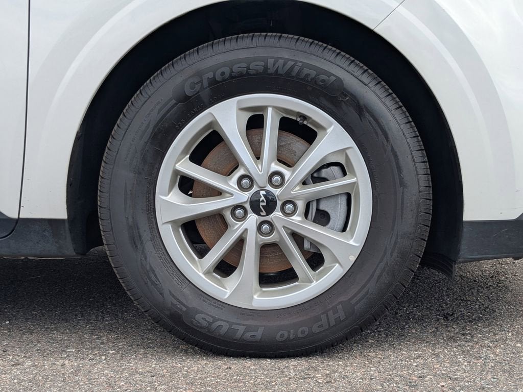 2024 Kia Carnival LX