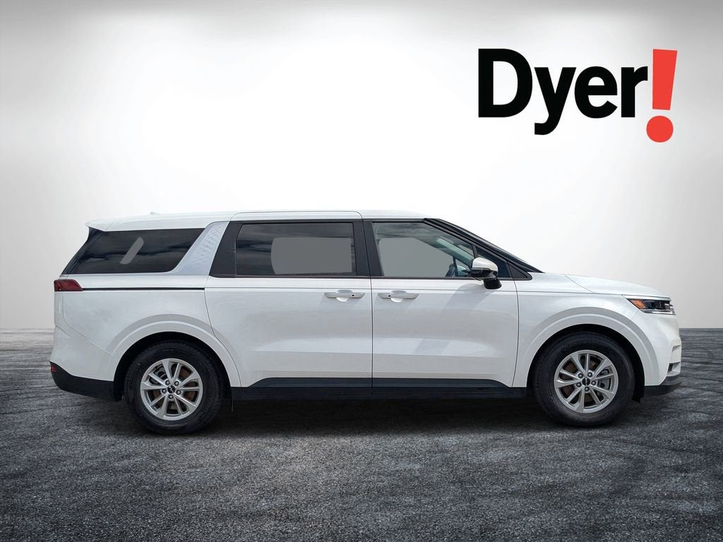 2024 Kia Carnival LX