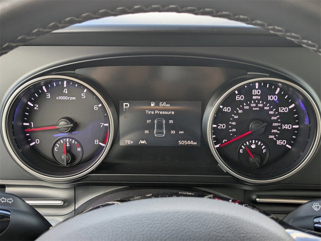 2024 Kia Carnival LX