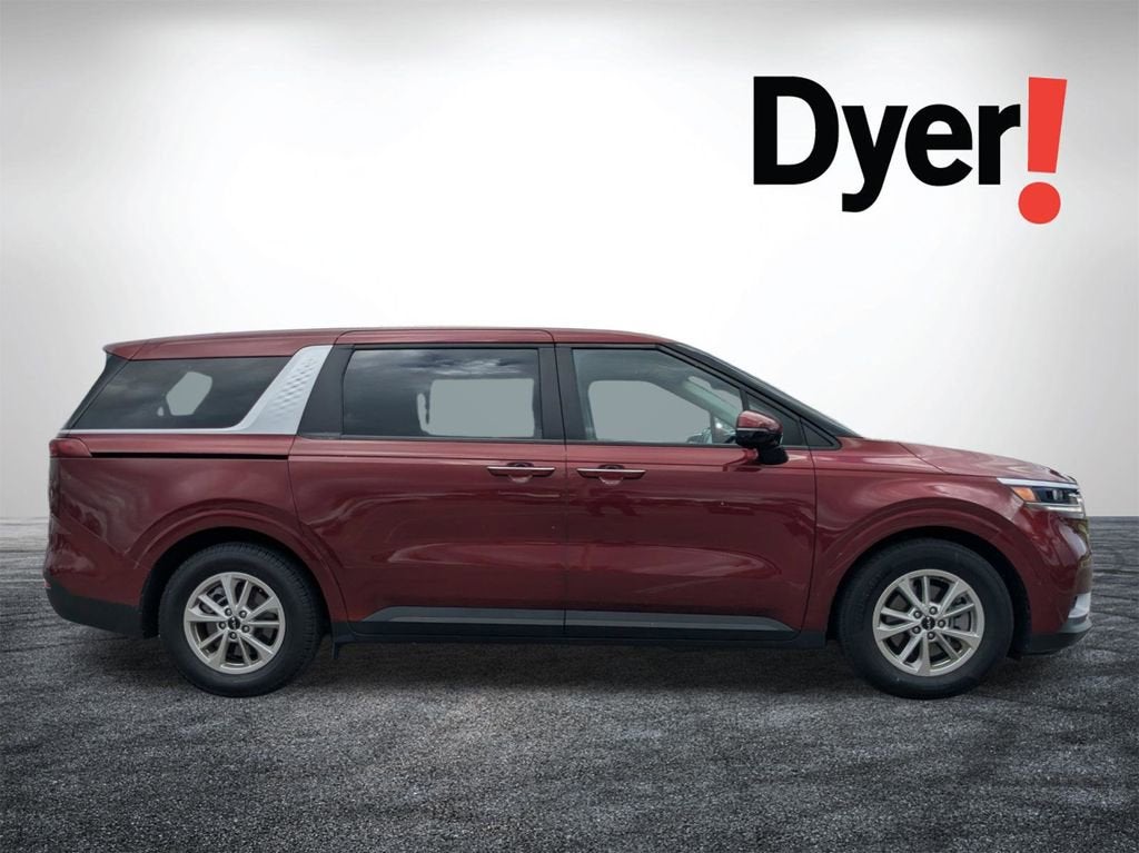 2024 Kia Carnival LX