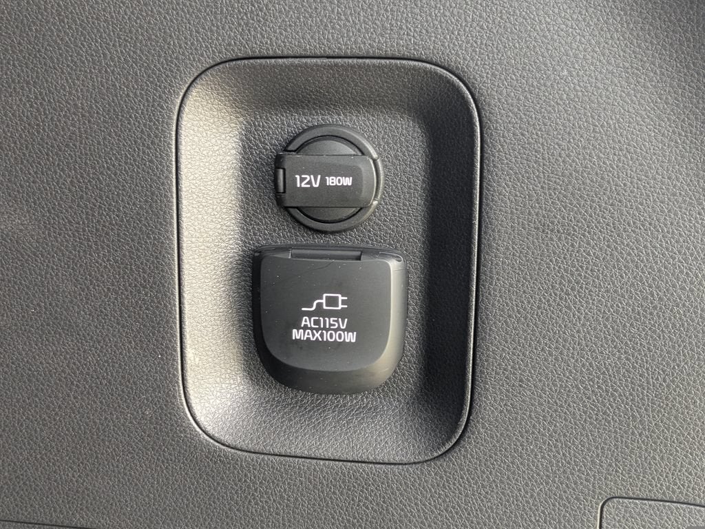 2024 Kia Carnival SX