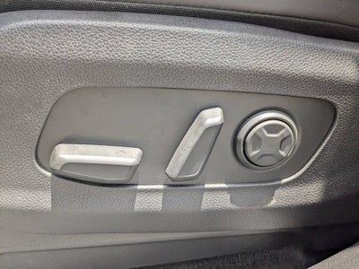 2024 Kia Carnival SX