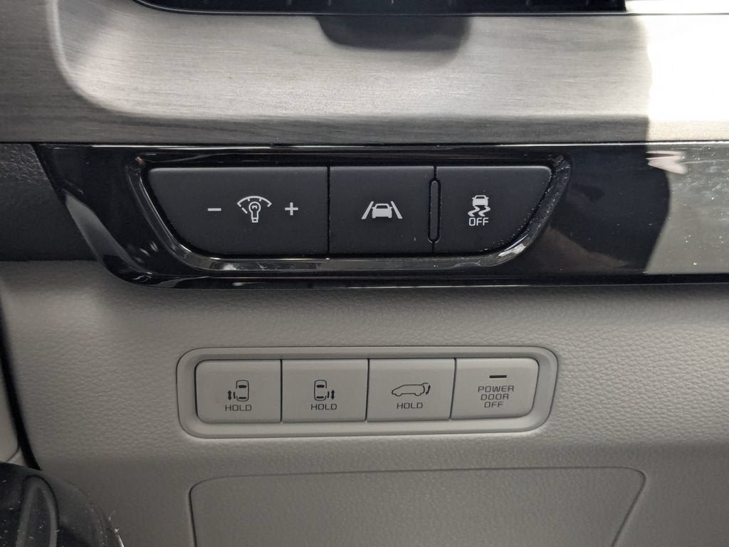 2024 Kia Carnival SX