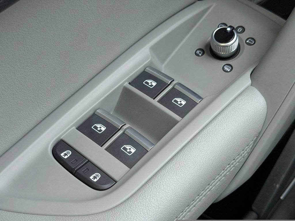 2022 Audi Q5 S line Premium Plus