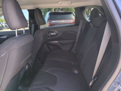 2021 Jeep Cherokee Latitude FWD
