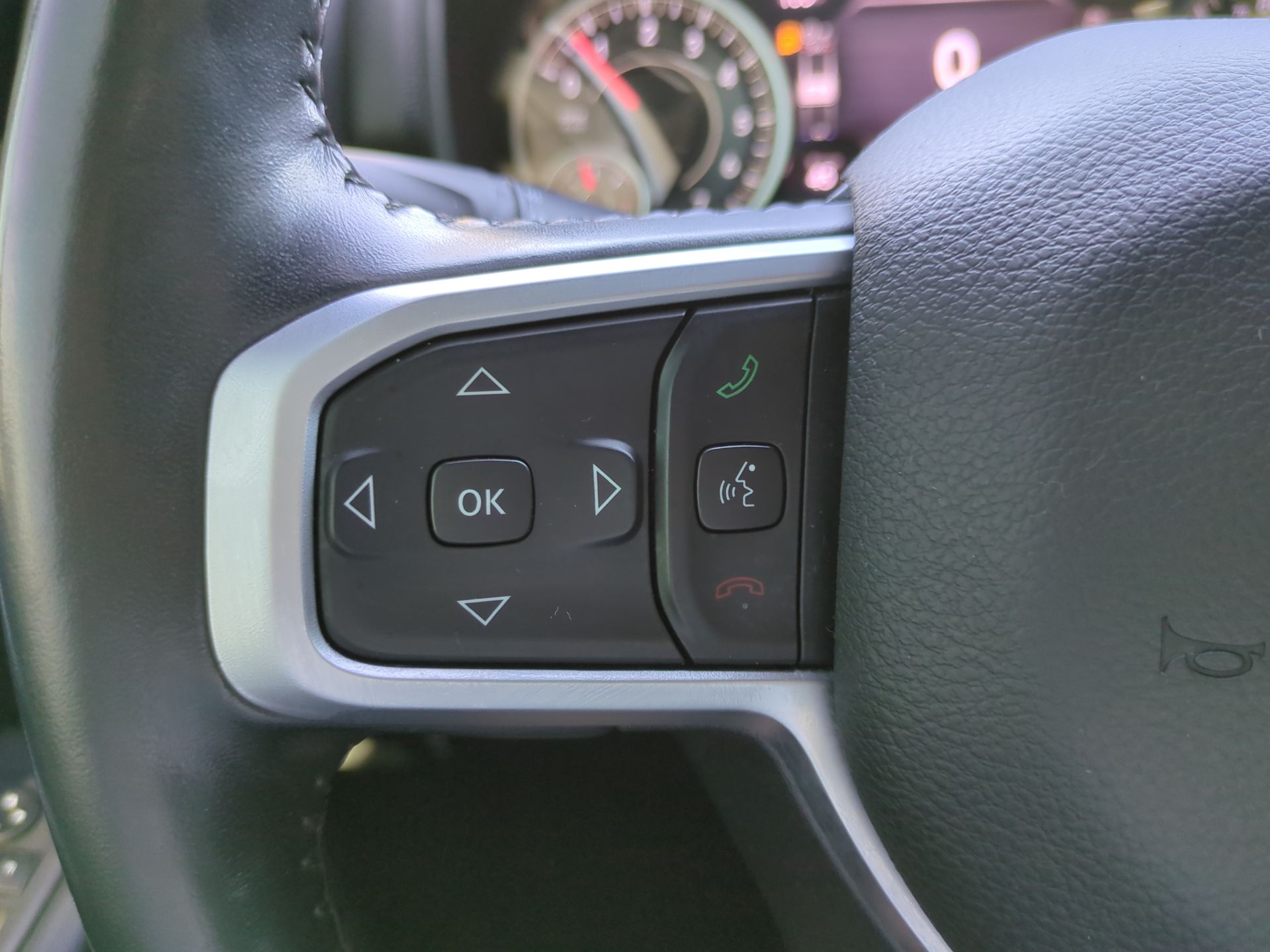 2022 RAM 1500 Big Horn Quad Cab 4x2 6'4" Box