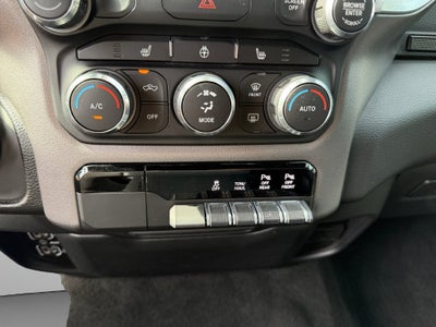 2023 RAM 1500 Big Horn Crew Cab 4x2 5'7" Box