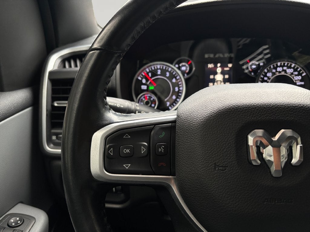 2023 RAM 1500 Big Horn Crew Cab 4x4 5'7" Box