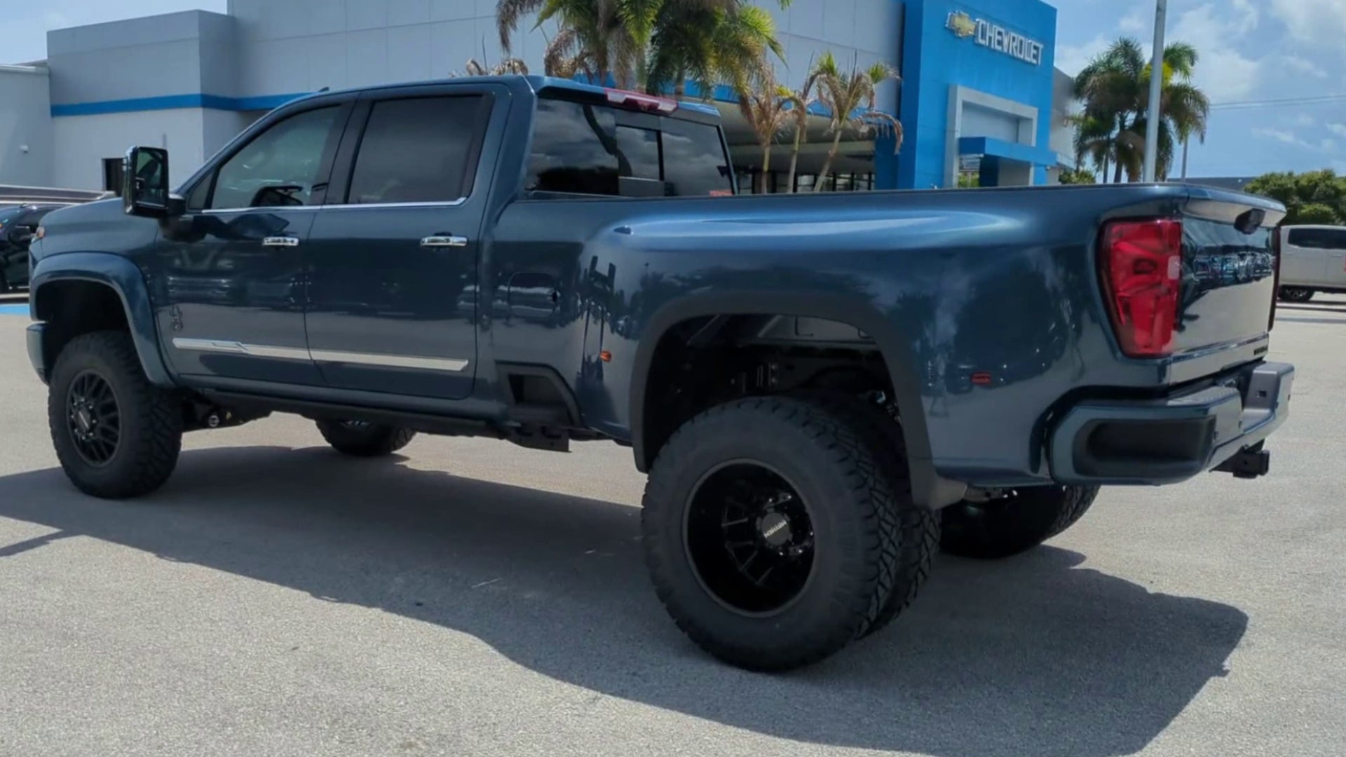 2026 Chevrolet Silverado 3500 HD High Country DRW